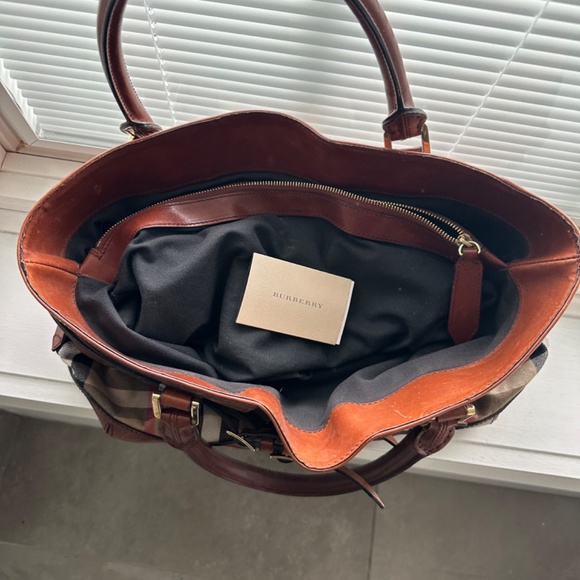 Burberry Tote Handbag - Picture 5 of 7